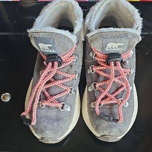 Sorel Gray and Pink Boots with Chunky Sole